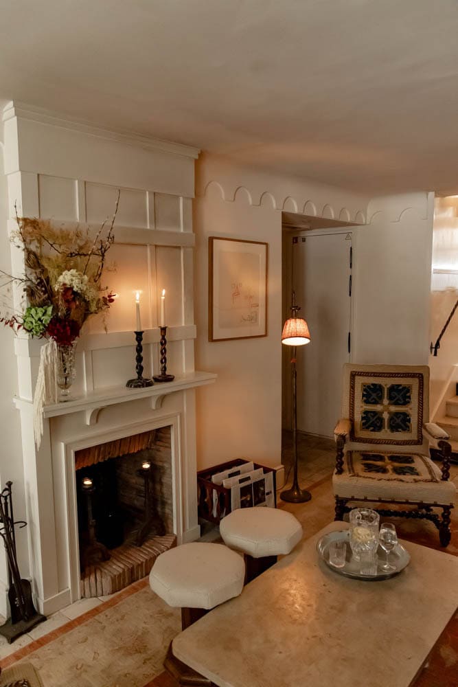 lobby of the Chateau Voltaire Paris