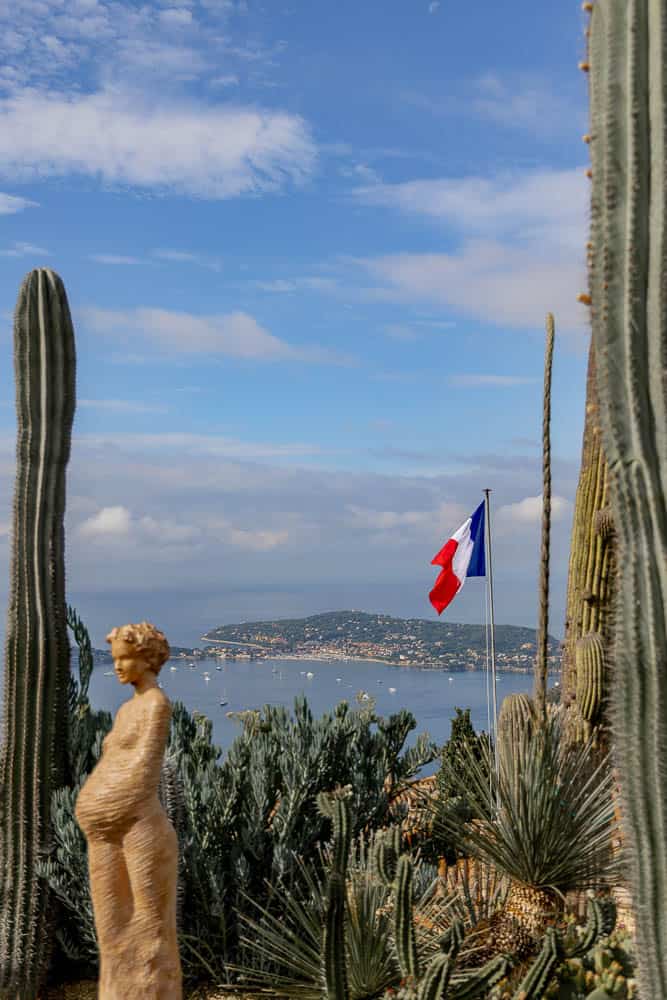 Jardin Exotique Botanical Garden