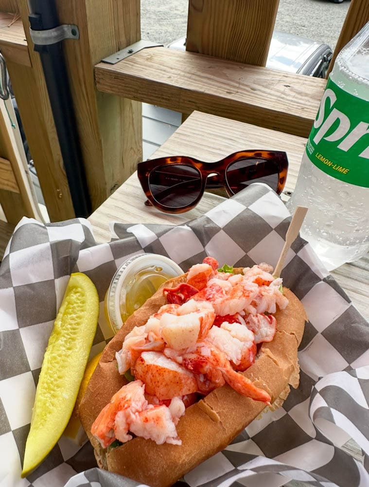 lobster roll in maine
