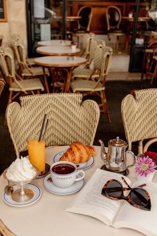brunch spread at Carette Paris