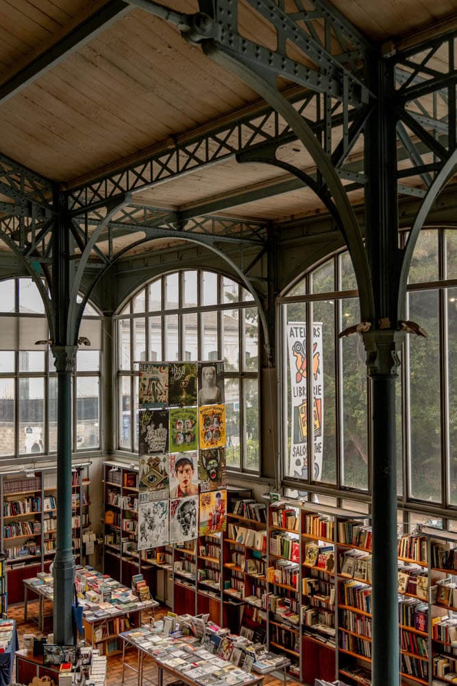 bookshop in Monmartre with a hidden cafe